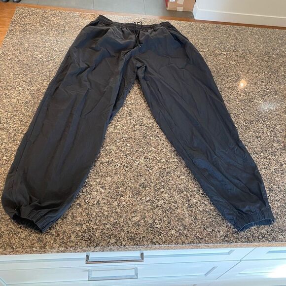 NIKE Men's Black Jogger Pants Drawstring Waist Zip at ankle Size XXL - Picture 1 of 11